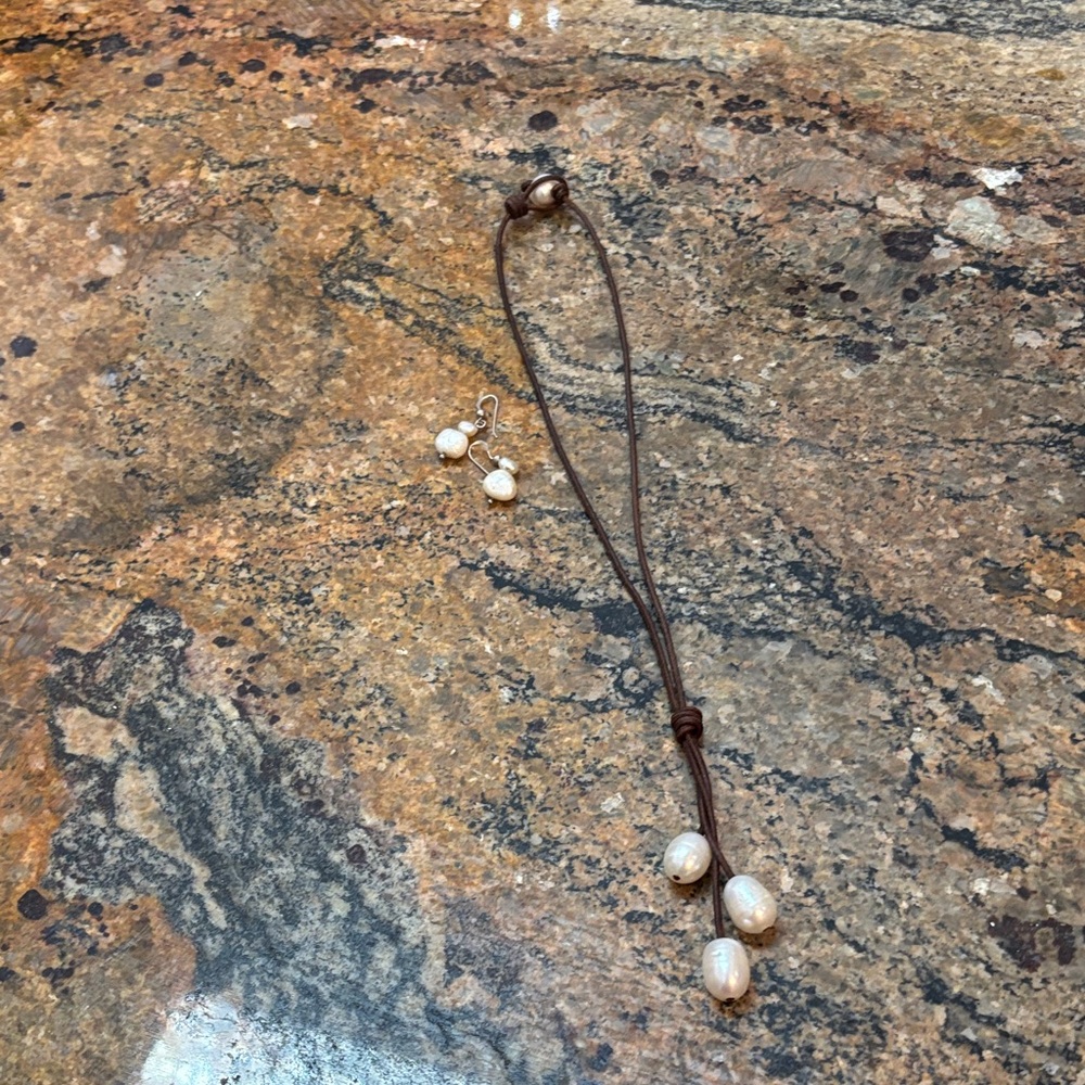 Elegant Pearl Jewelry Set